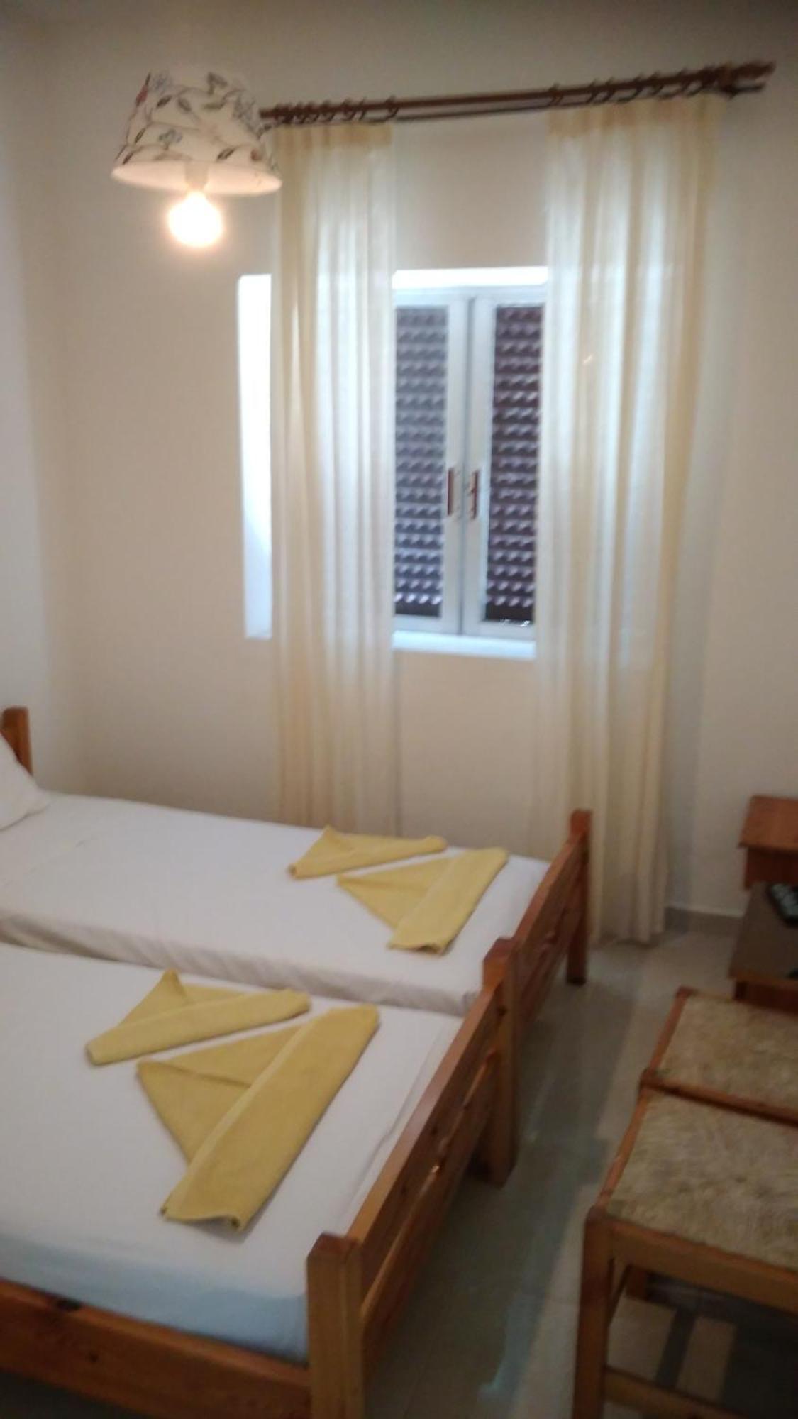 Mina Apartments Karpathos Exterior foto