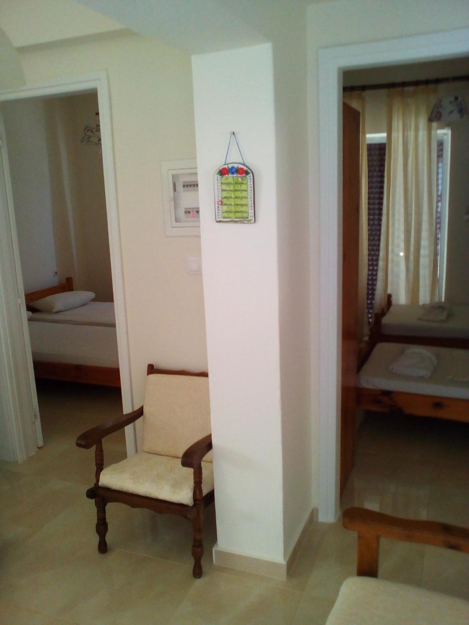 Mina Apartments Karpathos Exterior foto
