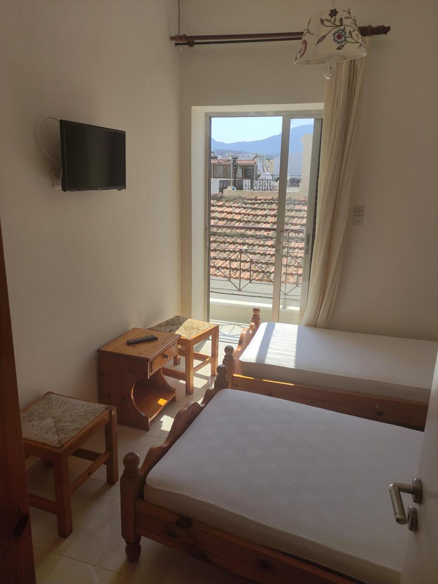 Mina Apartments Karpathos Exterior foto