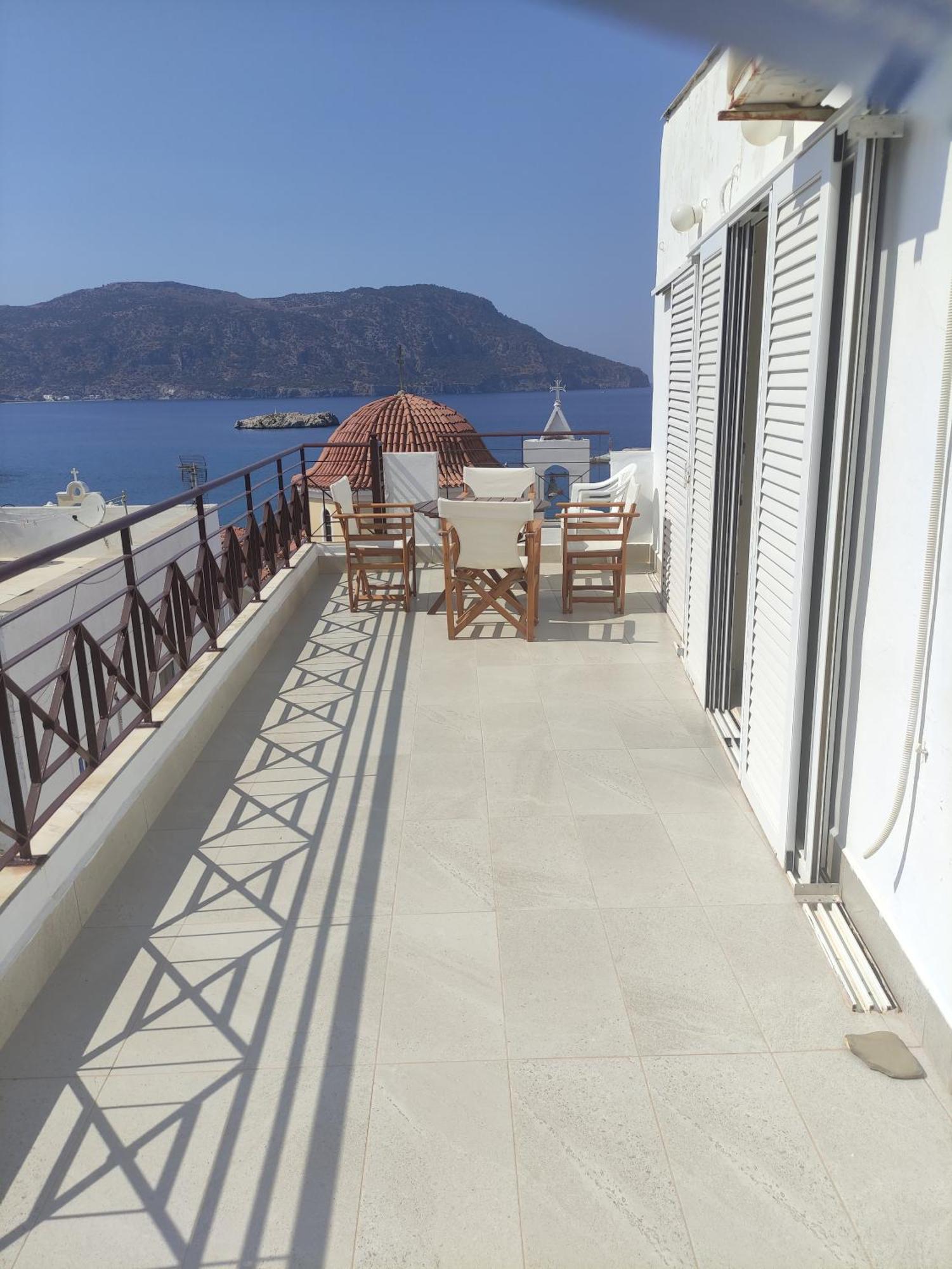 Mina Apartments Karpathos Exterior foto
