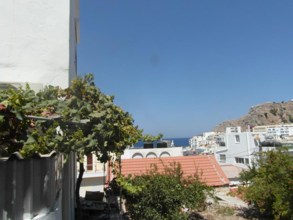 Mina Apartments Karpathos Exterior foto