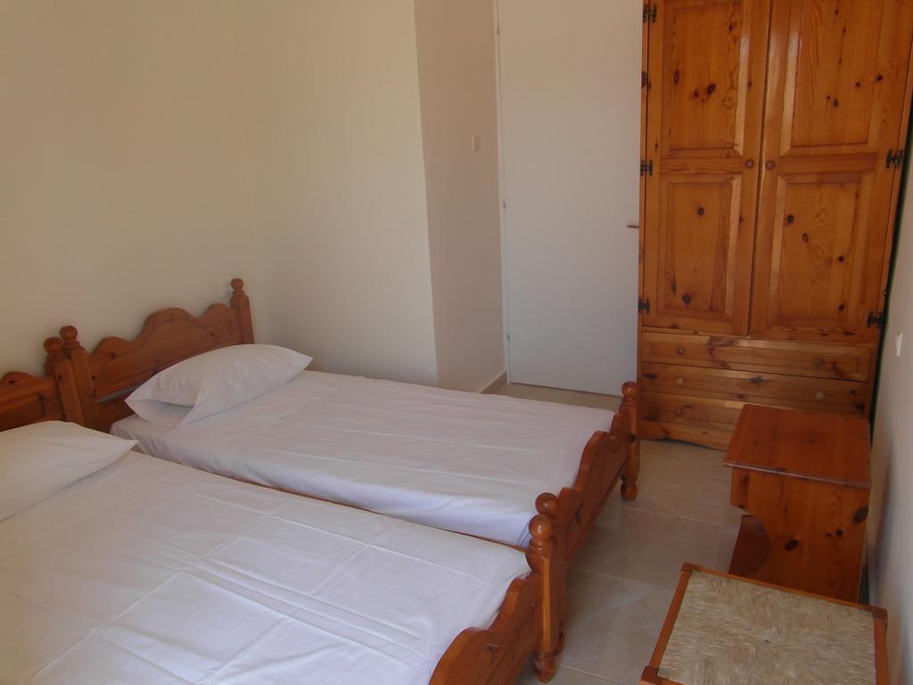 Mina Apartments Karpathos Exterior foto